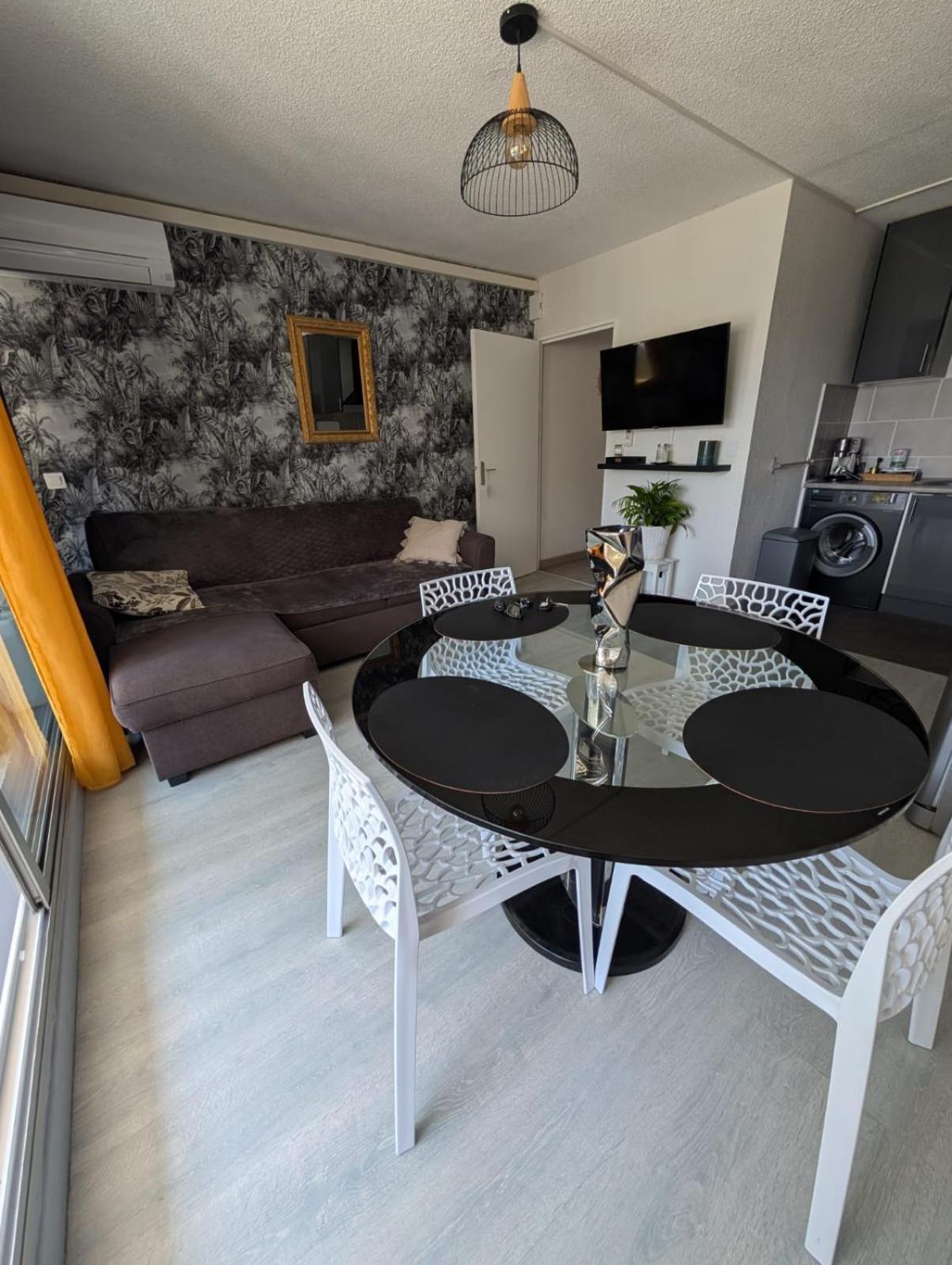 Appartement Au Pied De La Plage - Saint Cyprien エクステリア 写真